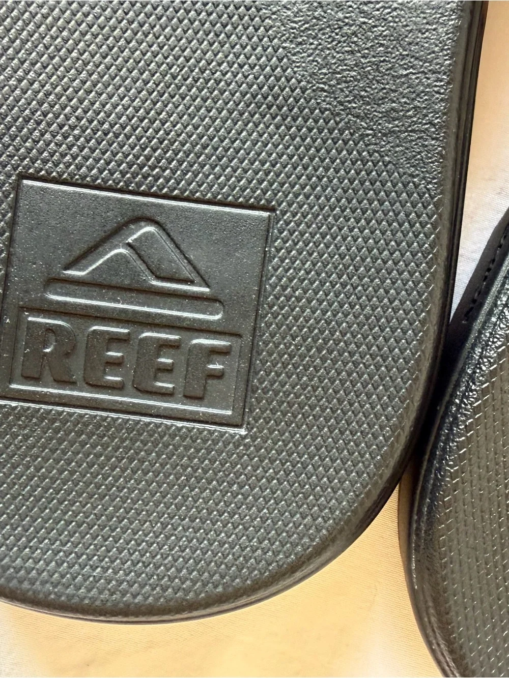 Reef Men’s Brown Leather Strap Flip-Flops w Black Footbed Sz 12 Great Condition